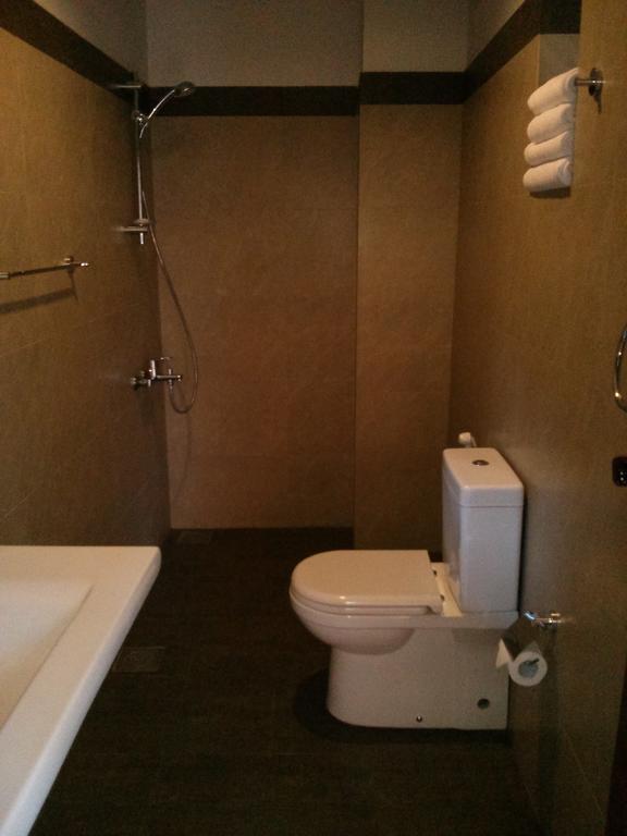 Lotus Villa Holiday Resort Matara Room photo